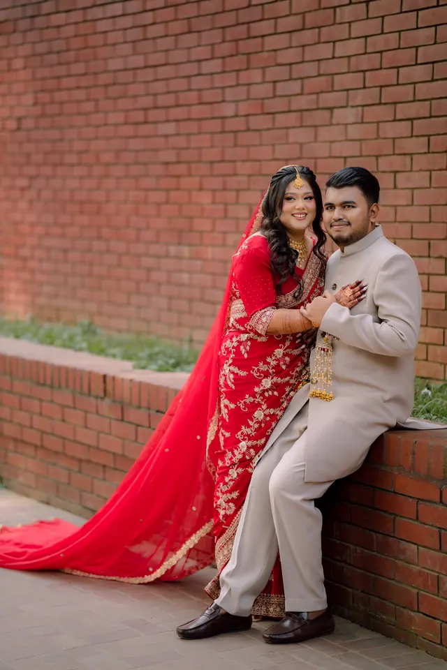 Nahin and Samira together in their wedding attire